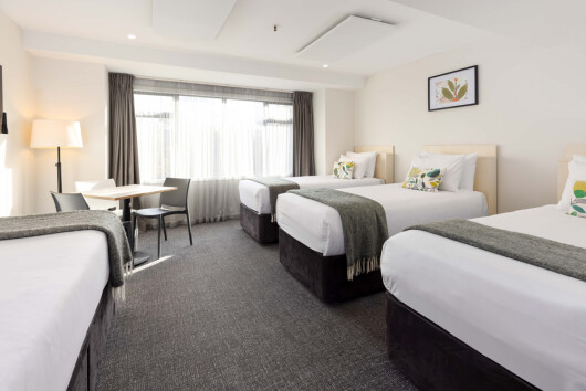 Hotel Give 210 Quad Classic 1